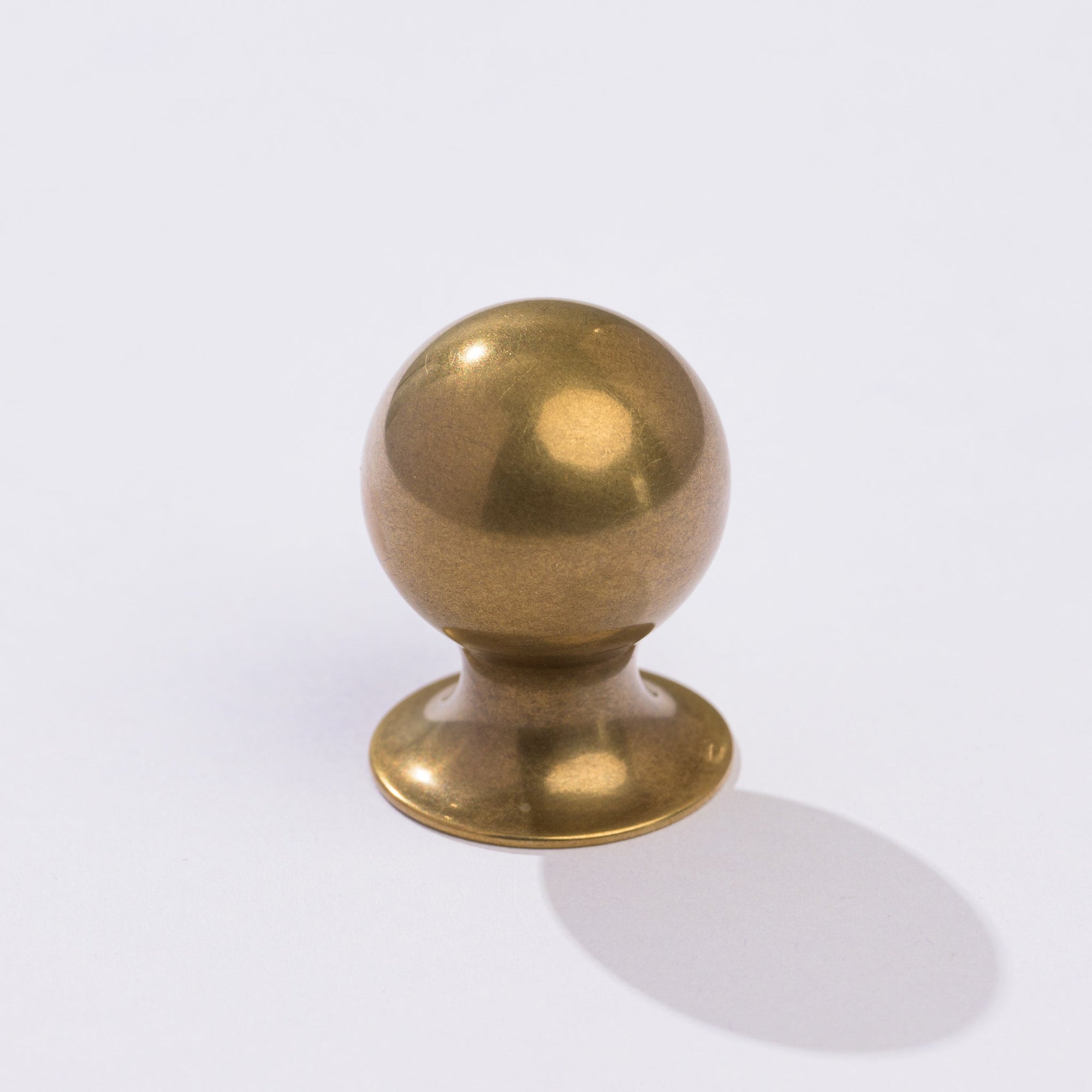 Tides Ball Knob with Base
