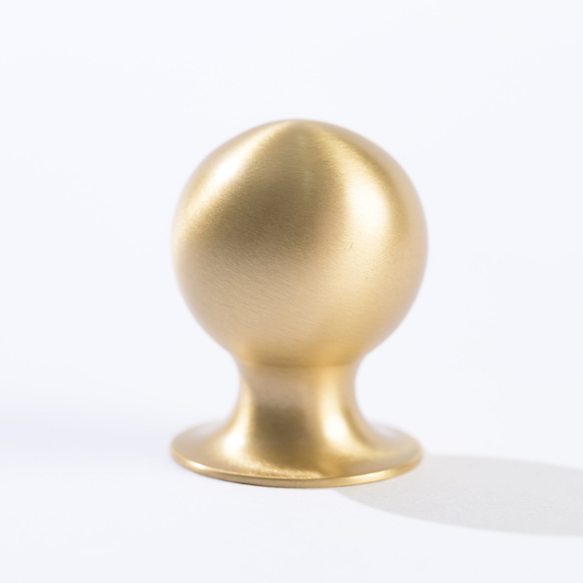 Tides Ball Knob with Base