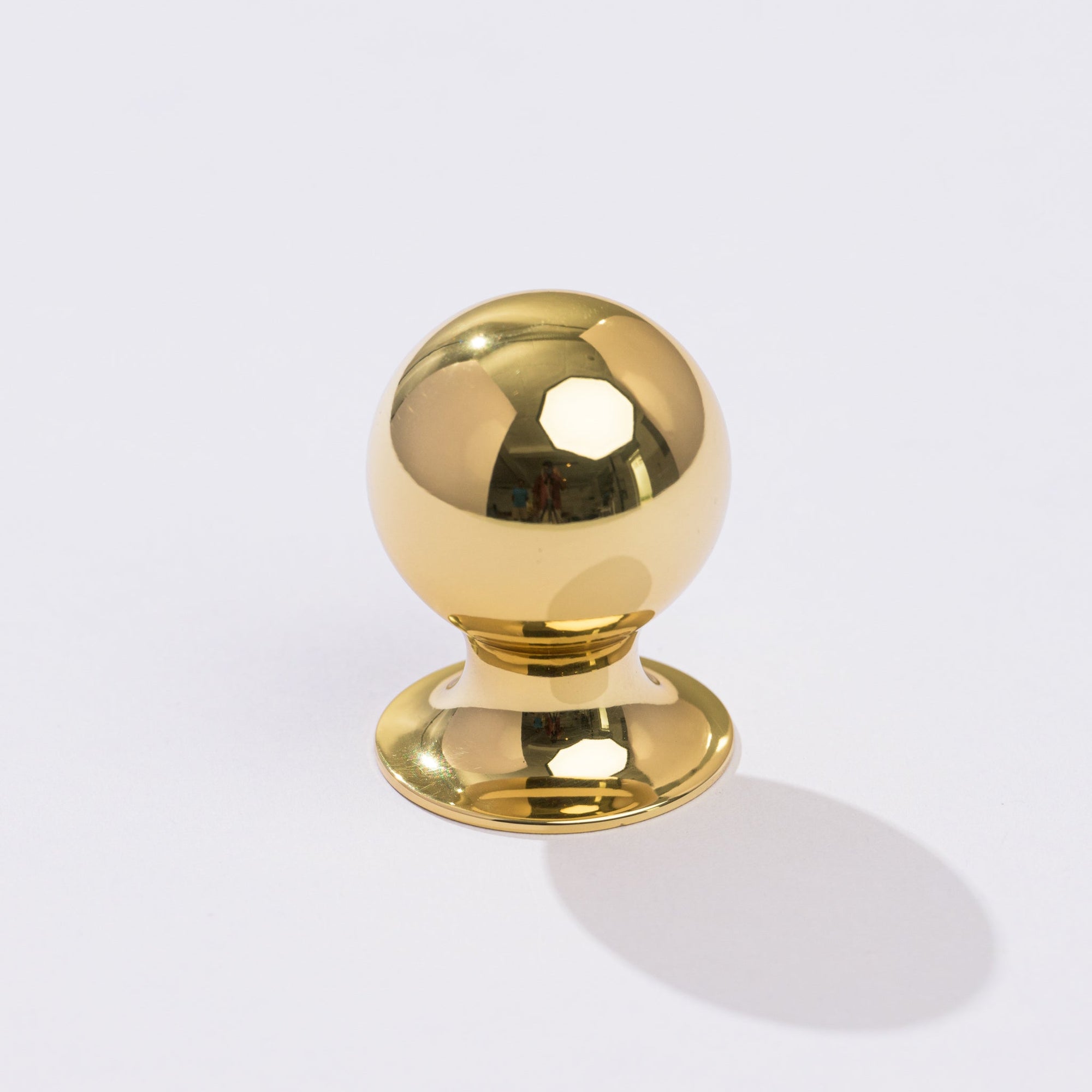 Tides Ball Knob with Base