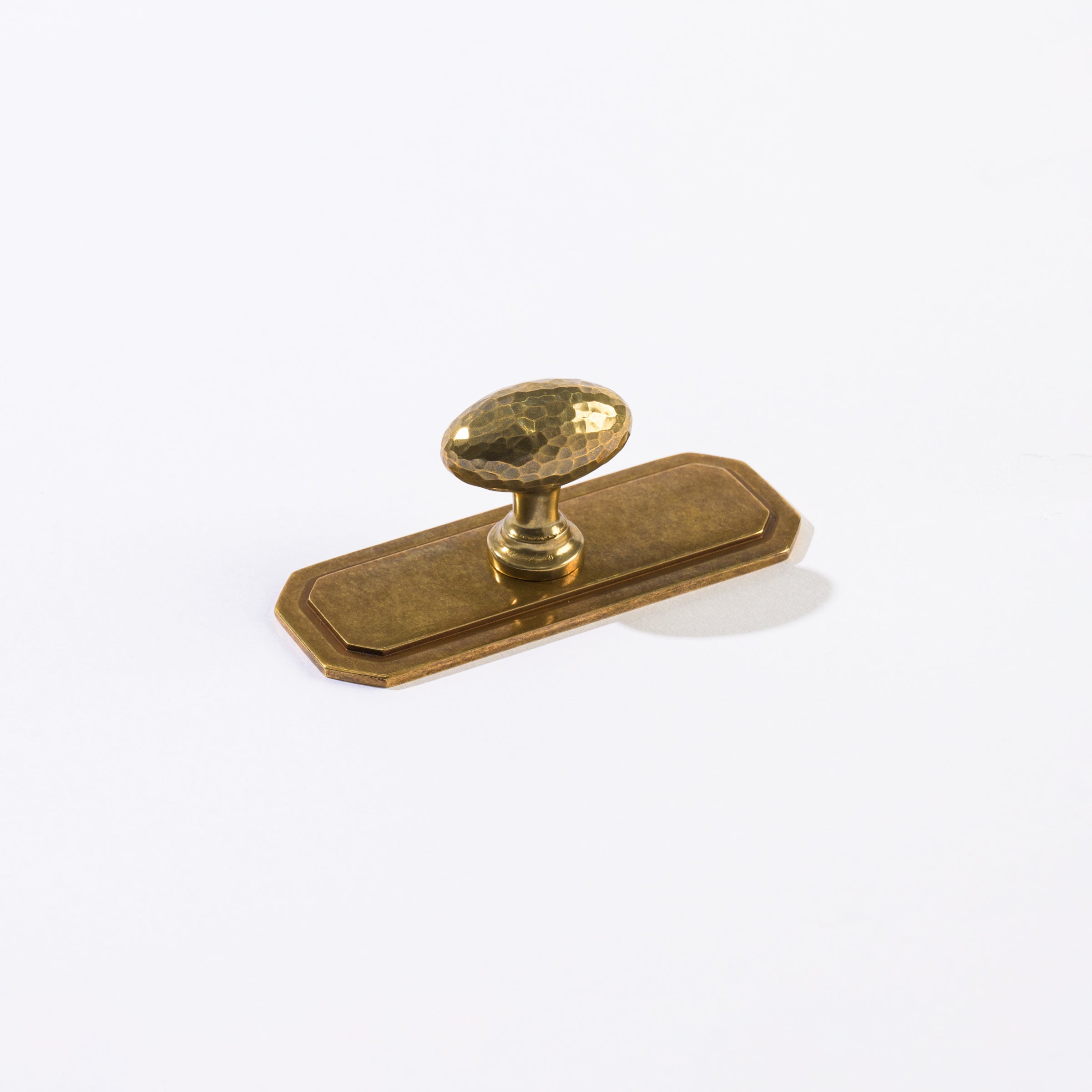 Wren Reactangular Backplate – Smooth | Solid Brass Cabinet