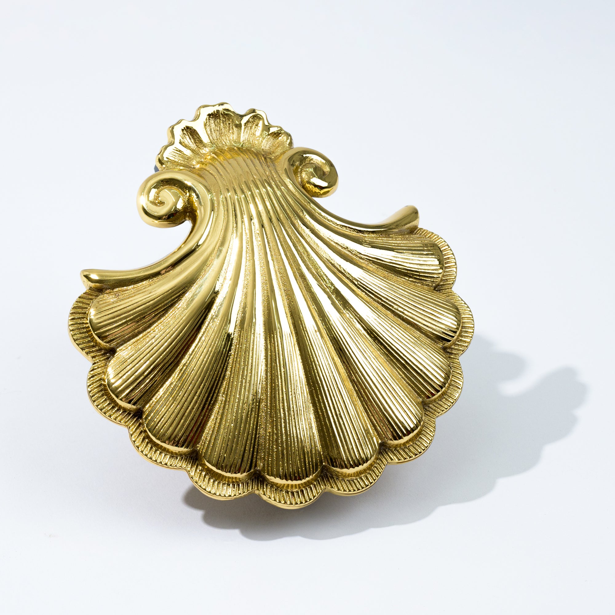 Decorative Door Knocker Shell shape in polished brass finish