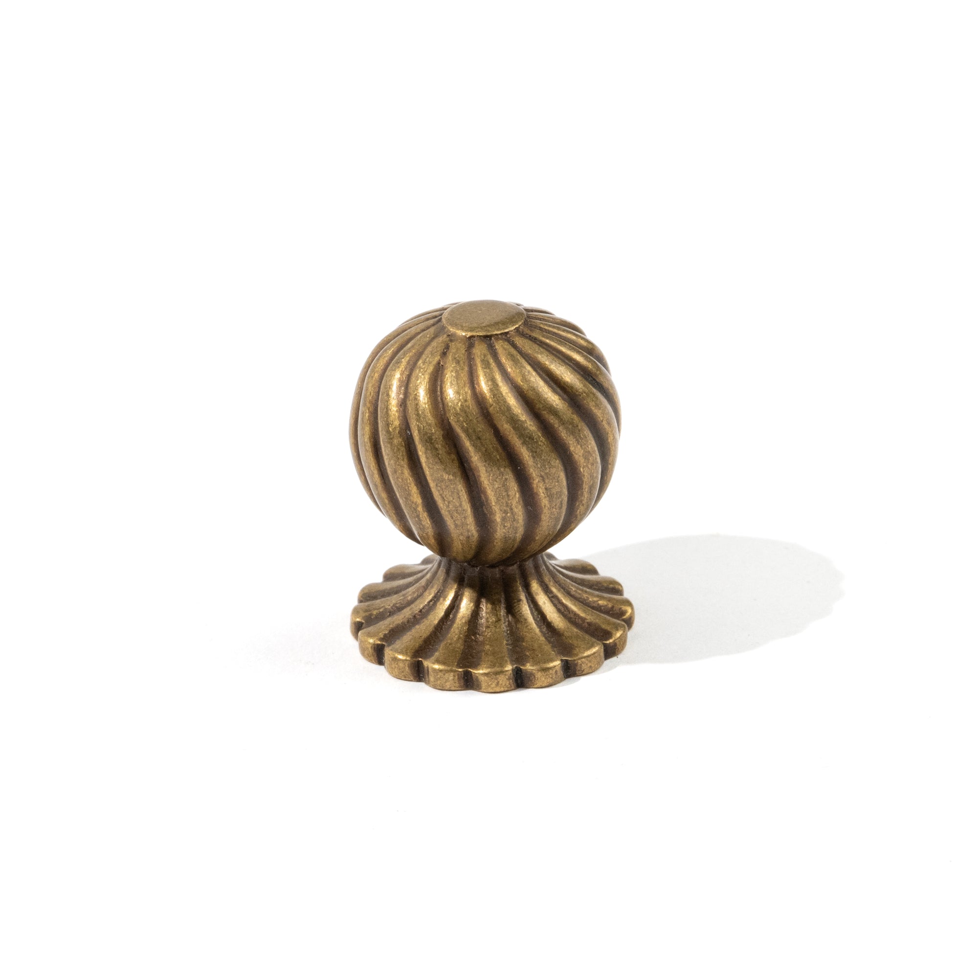 Devonshire Round Spiral Knob