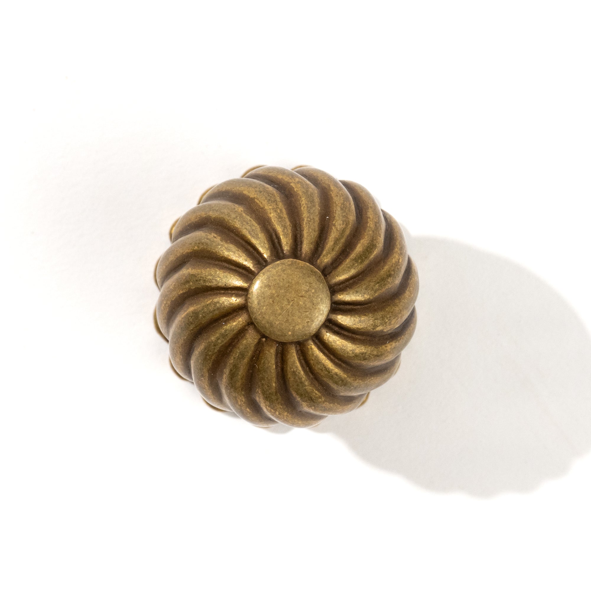 Devonshire Round Spiral Knob