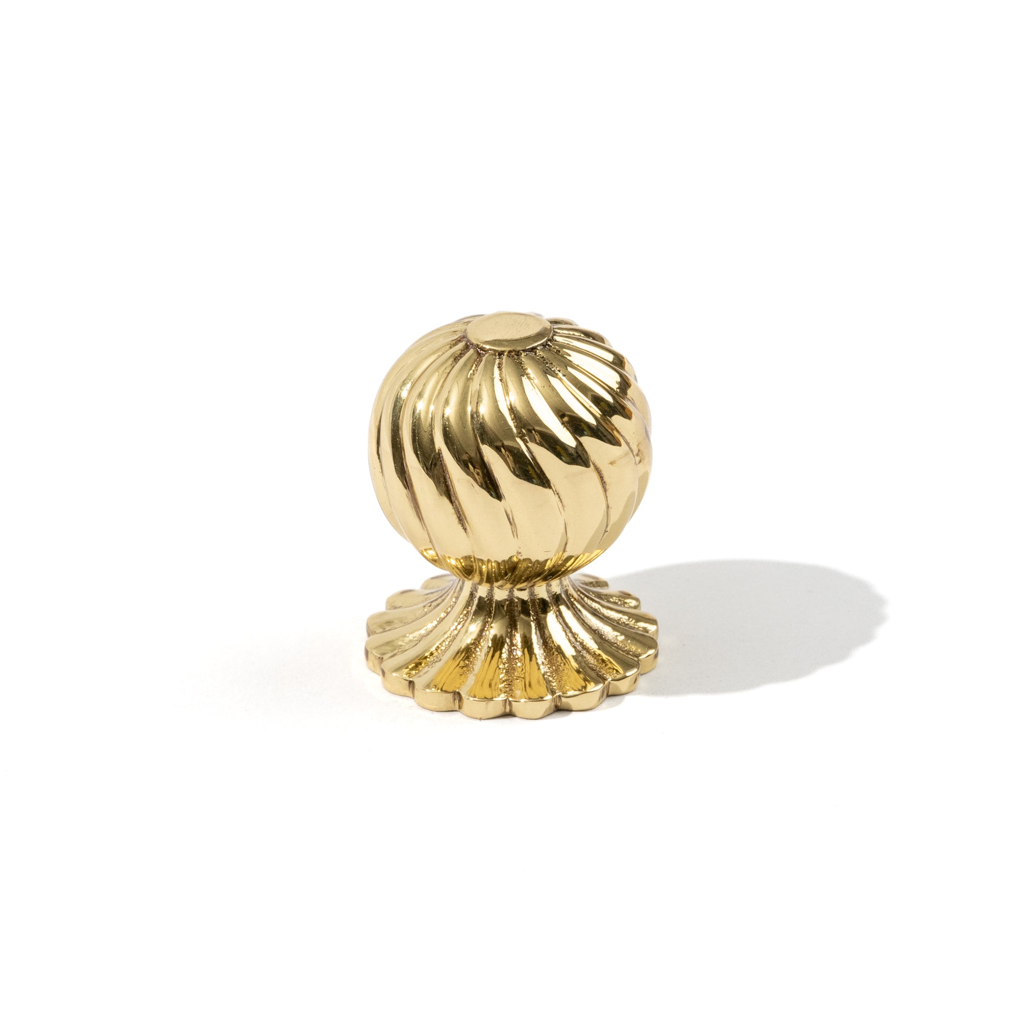 Devonshire Round Spiral Knob
