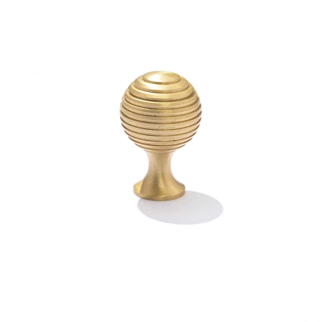 Edit Beehive Reeded 1 inch Knob