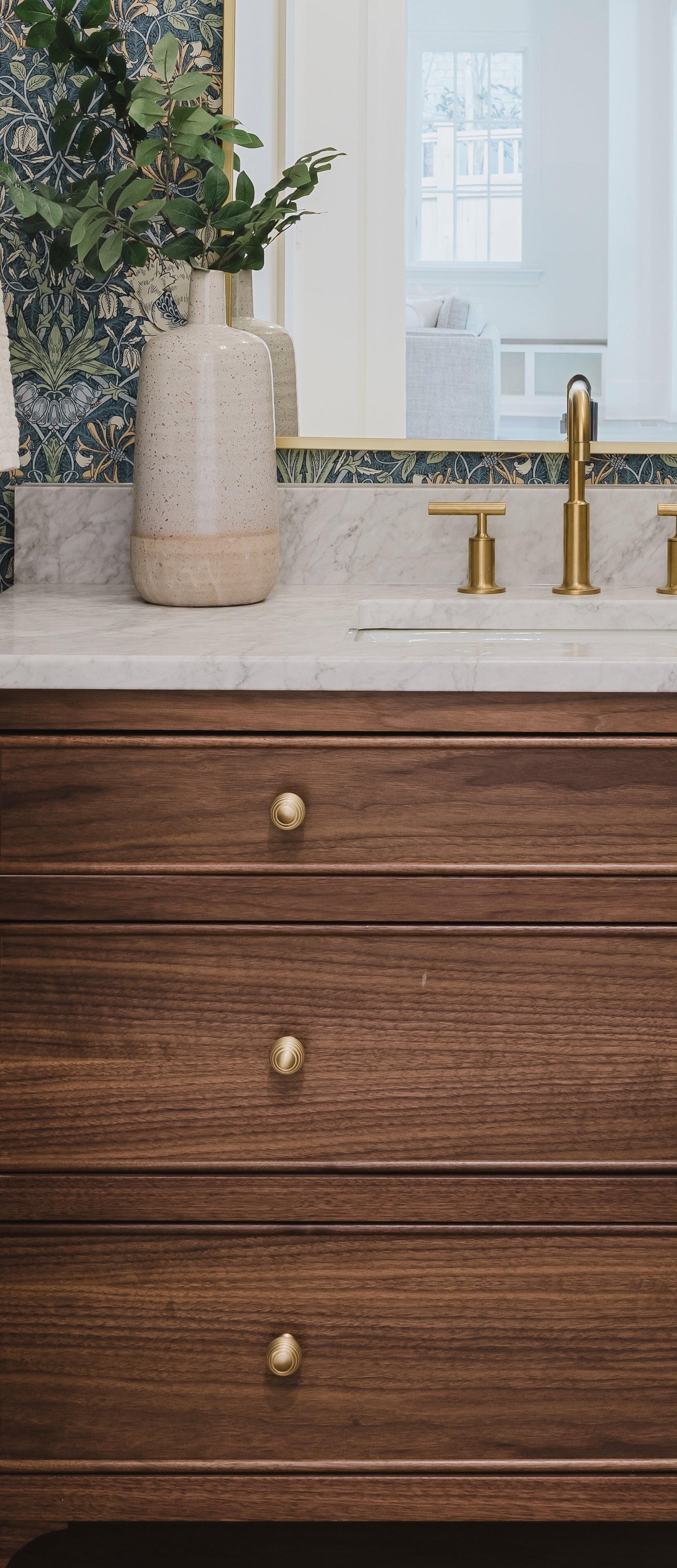 The Edit Beehive Reeded knob