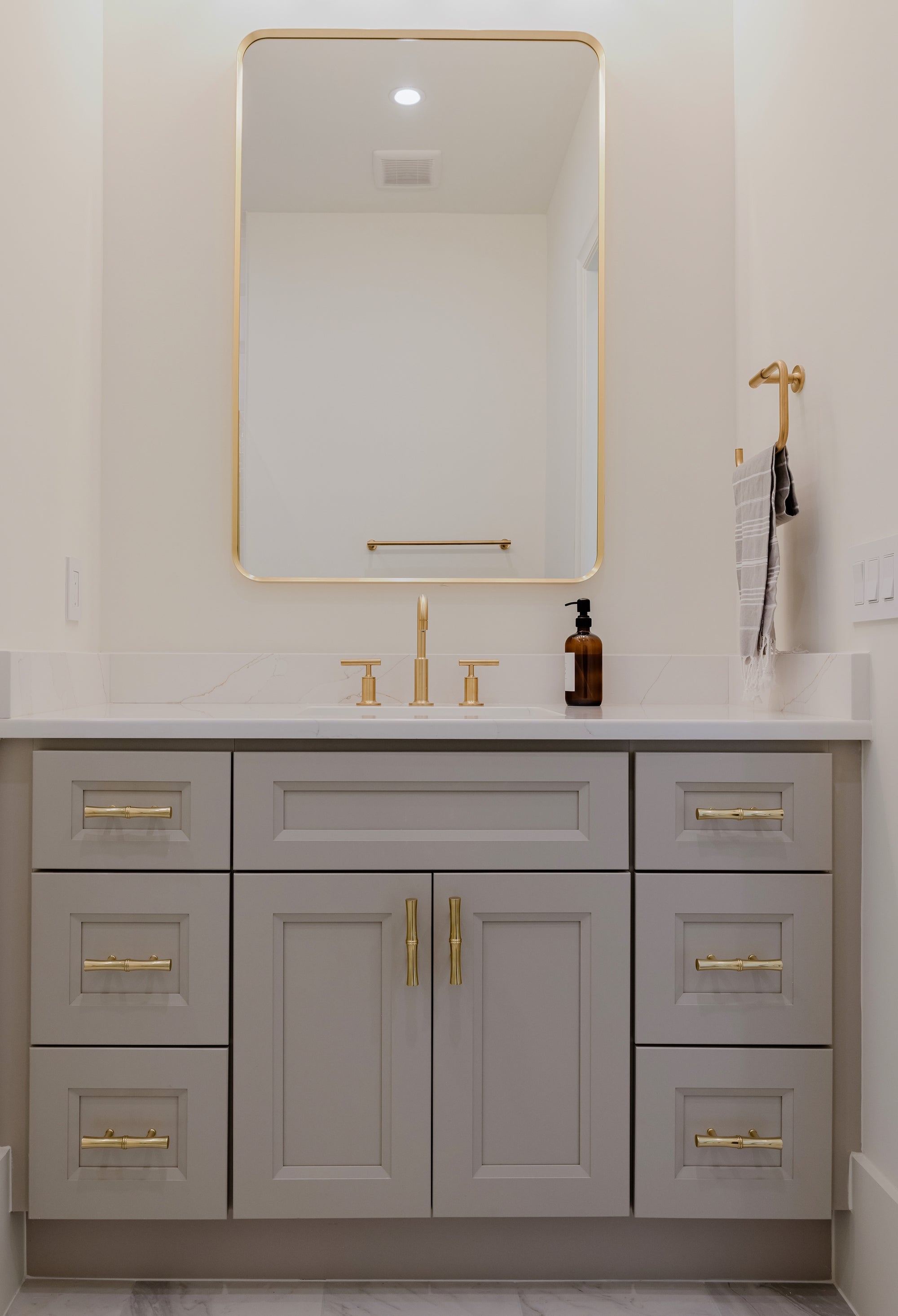 Bute Bamboo Brass Pull