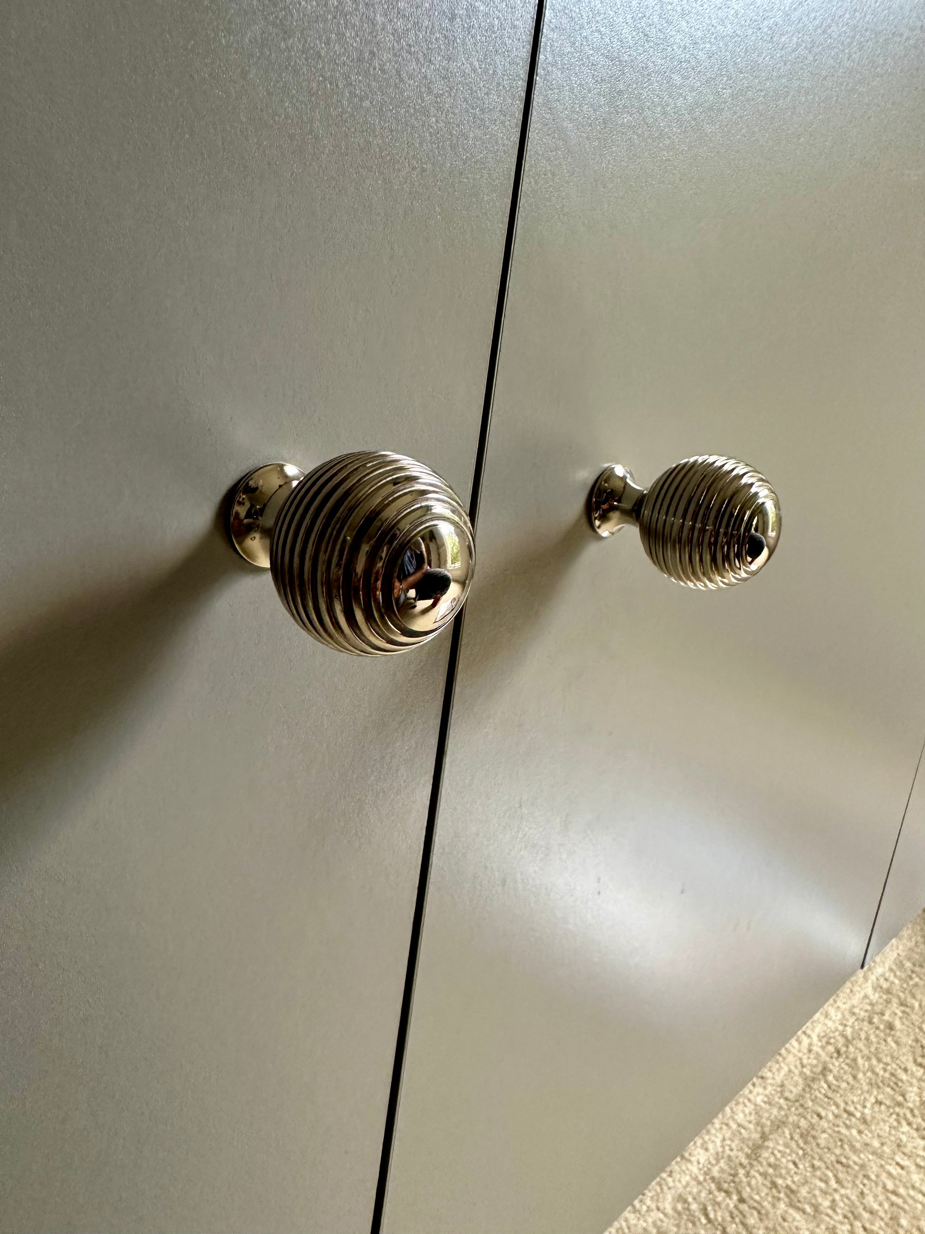 Edit Beehive Reeded 1-1/4 inch Knob