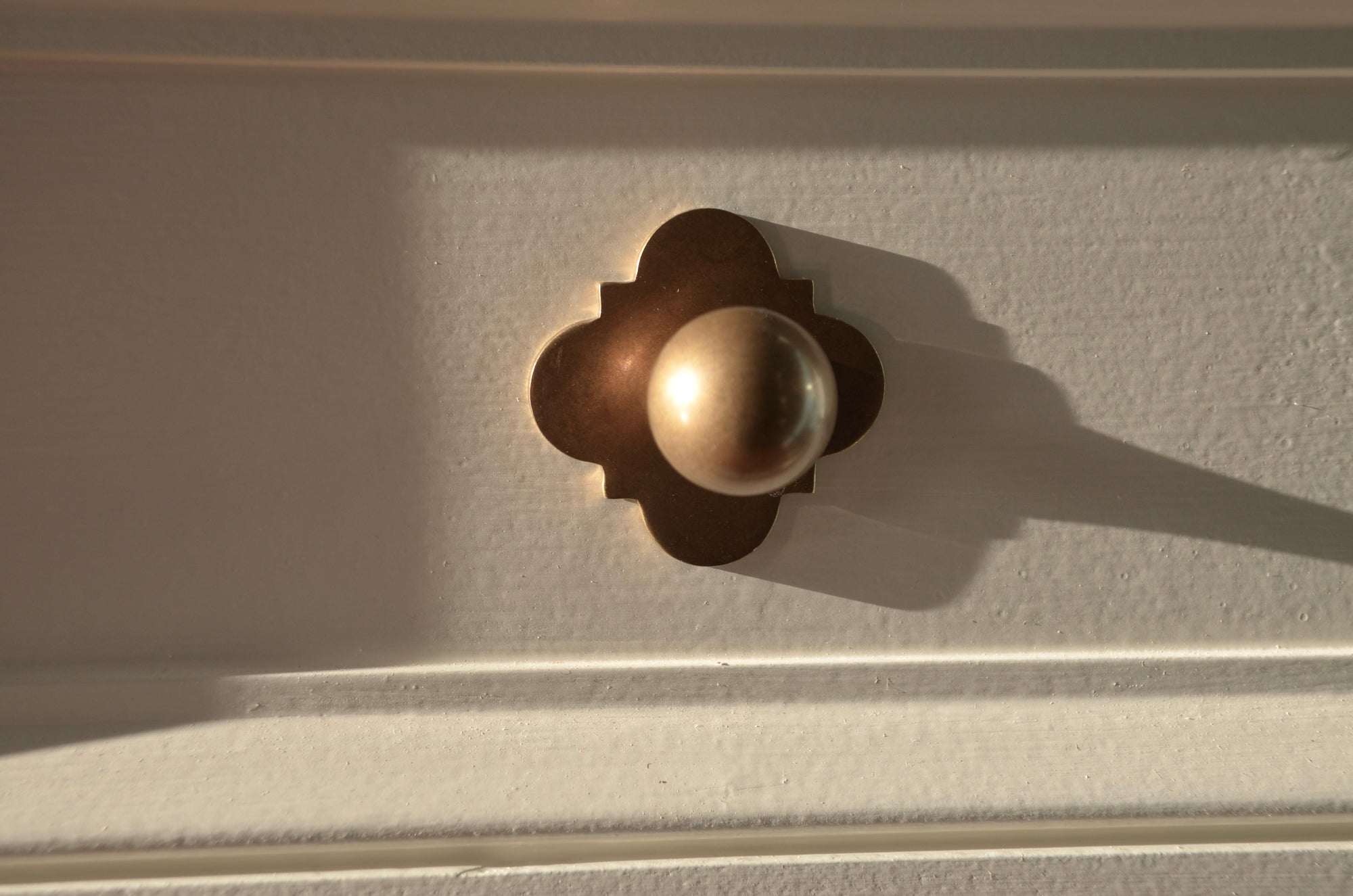 The Edit Quatrefoil Decorative Backplate
